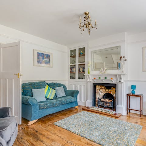 Unwind in the living room after a walk along the waterfront