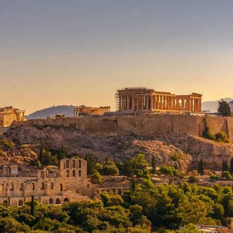 Immerse yourself in the mythical beauty of Athens, staying five minutes from the Acropolis