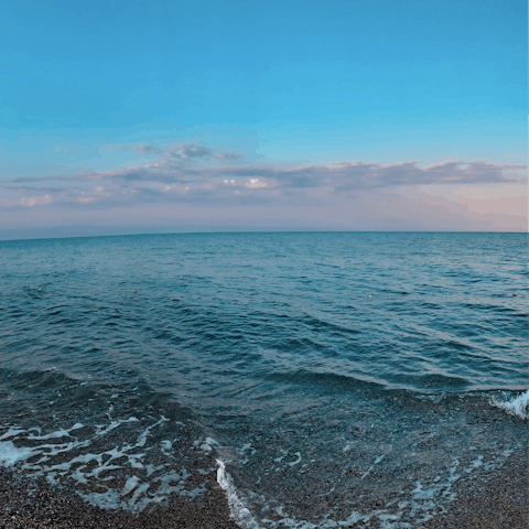 Stroll along the shore, moments from the front door