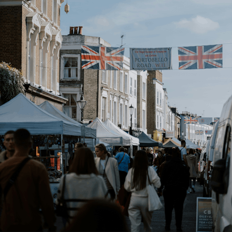 Stay in Notting Hill, five minutes from Portobello Road