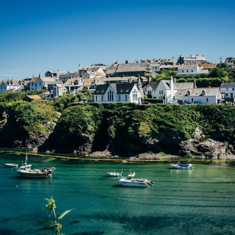 Take a day trip to Port Isaac Bay, ten minutes by car