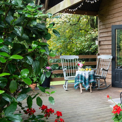Start your day with an hot cup of Earl Grey tea on the terrace
