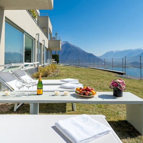 Soak up the sun and gaze at the lake from the outdoor solarium
