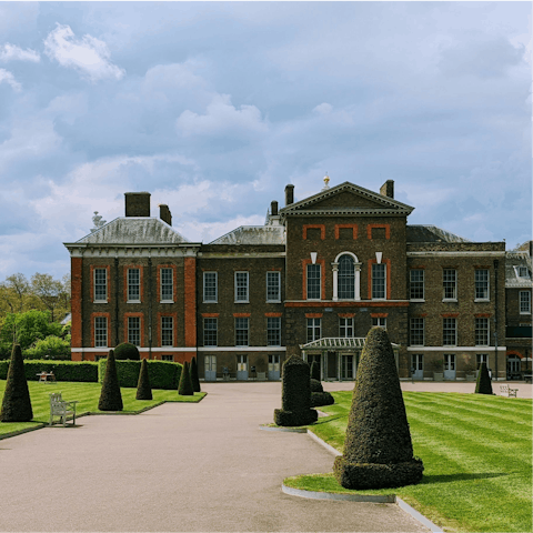 Take a stroll through Kensington Palace and its gardens