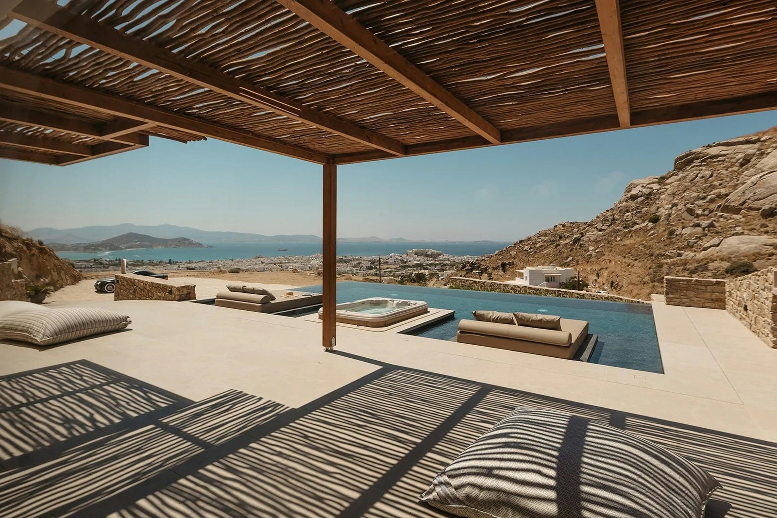 Grecian Wonder