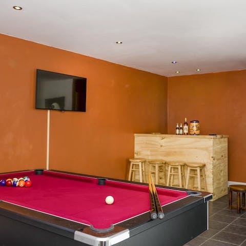 Spend fun-filled evenings in the home's very own pub, The Frog and Pheasant