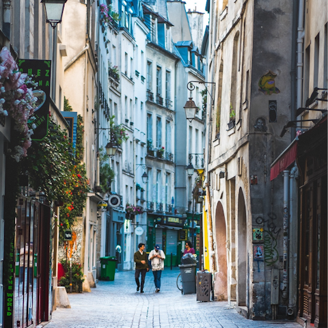 Visit nearby Le Marais with its many restaurants