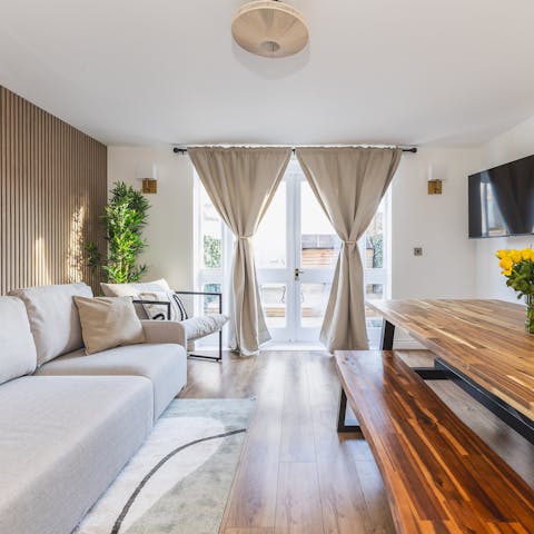 Enjoy lazy evenings at home or head to a local restaurant