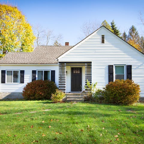Make the most of summer days in the grassy yard
