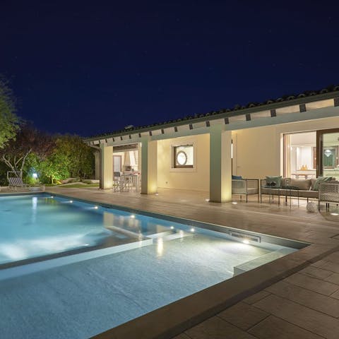 Spend chilled evenings outside by the pool