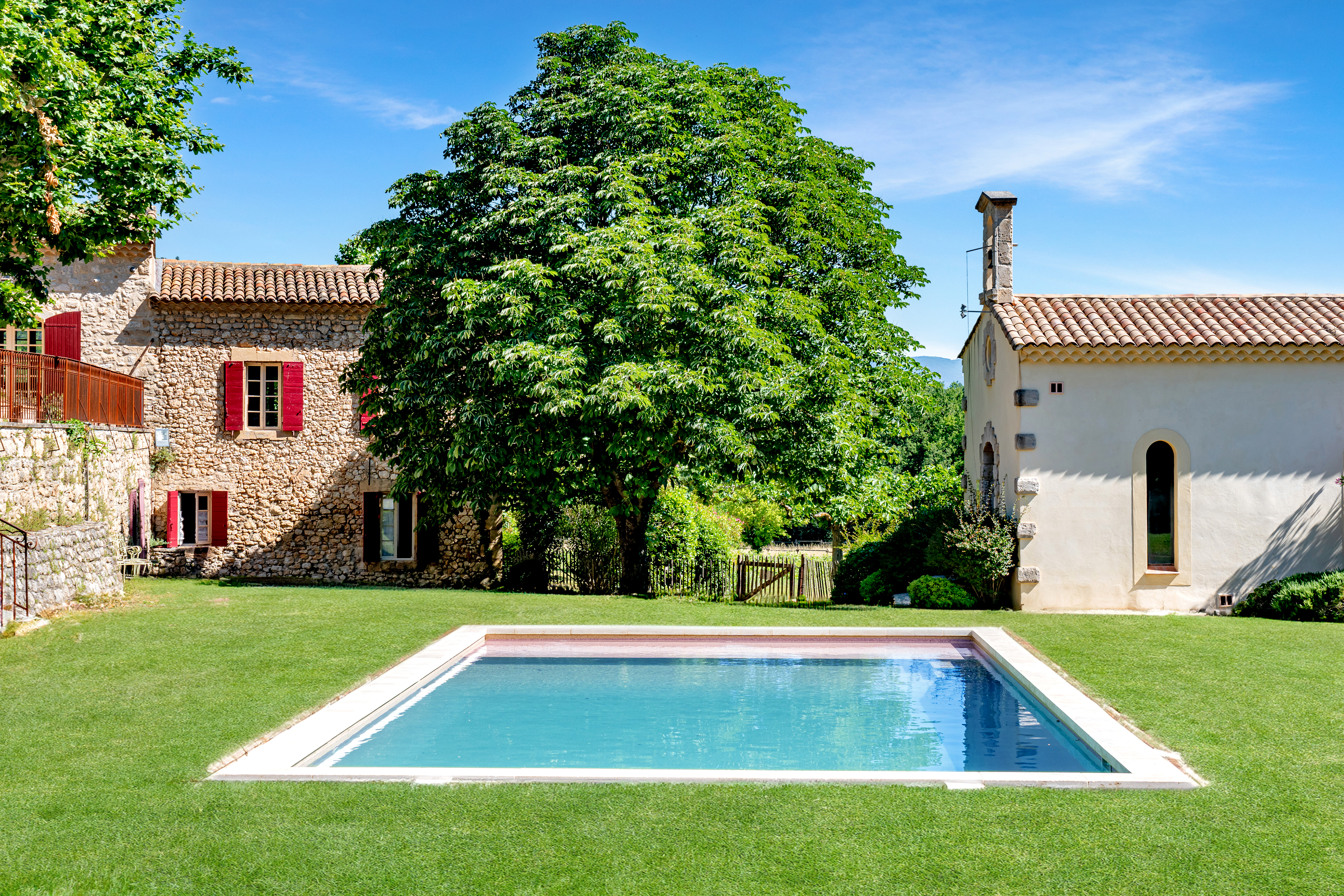 Luberon Vines & Woodland