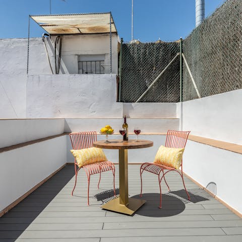 Head ou to the terrace for a tipple in the sun