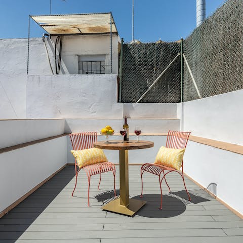 Head ou to the terrace for a tipple in the sun