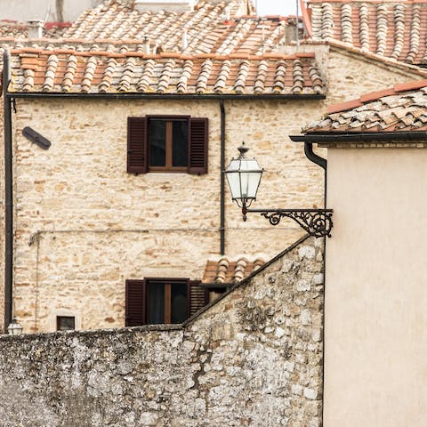 Pay a visit to the nearby village, Volterra