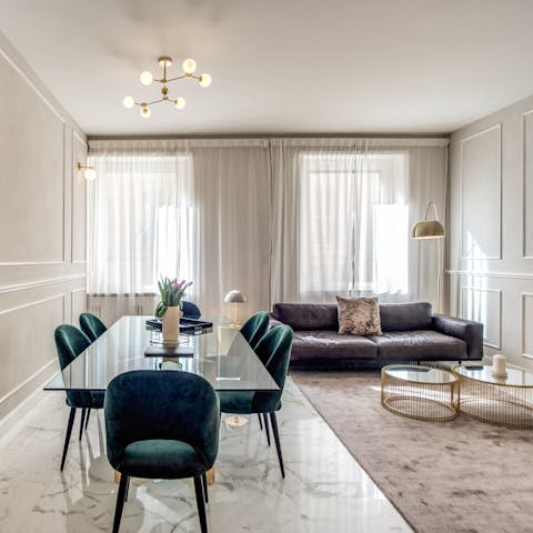 Relax in the elegant living room after a busy day in Rome