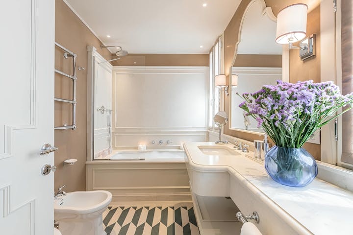 Bathroom photo