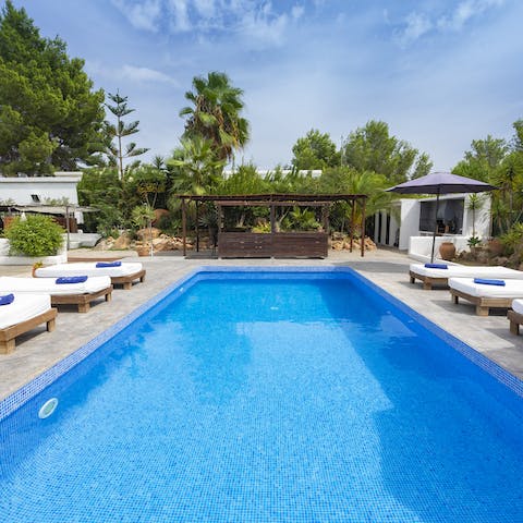 Jump into the private swimming pool and splash the day away in the clear blue water