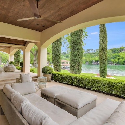 Share a bottle of sparkling in the outdoor lounge