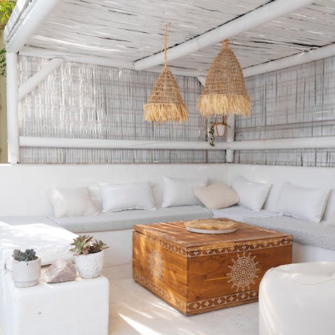 Sink into the sofas of the outdoor lounge with a refreshing glass of Sauvignon Blanc