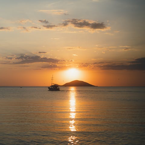 Discover the white sand beaches and azure oceans of some of Greece's best beaches in Sithonia