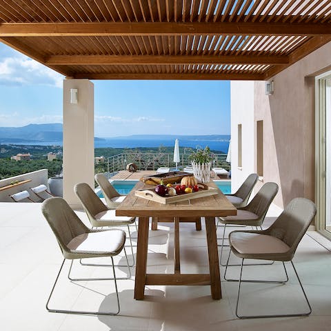 Come together for delicious meals at the alfresco dining area