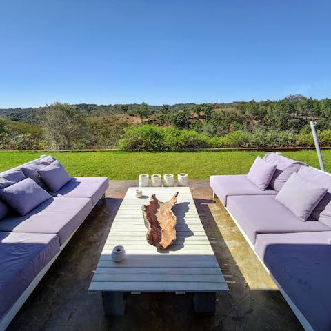 Lounge with friends outside