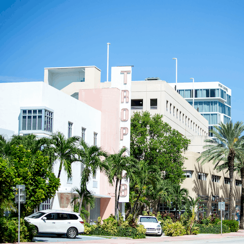 Wander to the Art Deco Historic District in half an hour