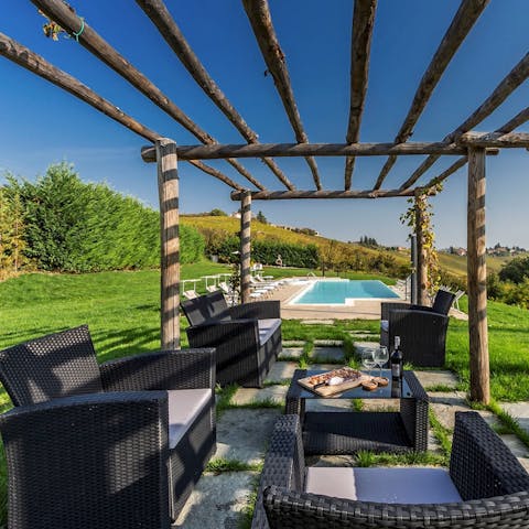 Have an alfresco lunch in the sunshine