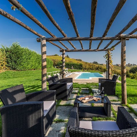 Have an alfresco lunch in the sunshine