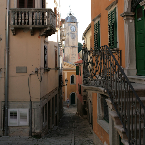 Visit the hilltop town of Labin – a 4-kilometre drive away