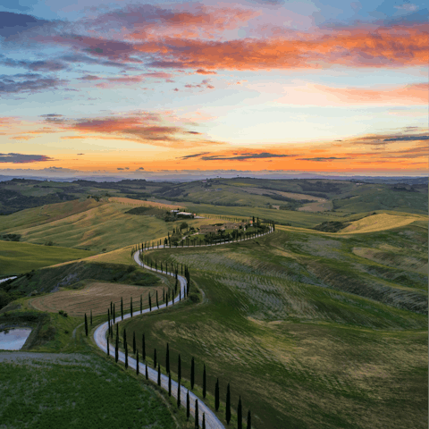 Explore scenic Tuscany and its picture-perfect villages