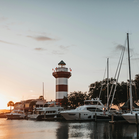 Stay in Hilton Head, a ten-minute drive from Harbour Town