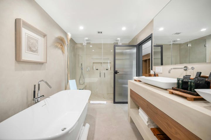 Bathroom photo