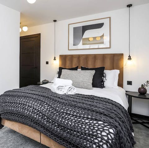 Get some rest in the stylish bedrooms after a day of sightseeing in Edinburgh