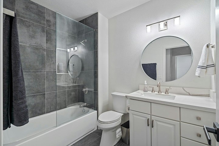 Bathroom photo