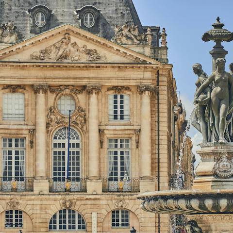 Make the most of your home's superb central location in Bordeaux's Saint-Pierre District