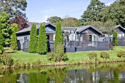 Wander the beautiful landscaped gardens of the surrounding country estate