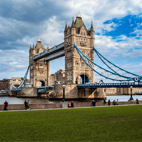 Visit London Bridge nearby and take some snaps