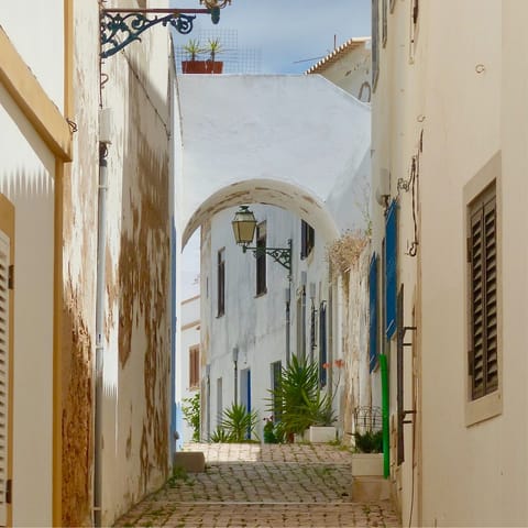 Head into Albernoa to check out the local food scene – just a ten-minute drive