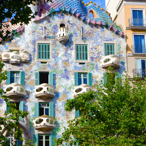 Stroll along the Passeig de Gràcia to see Gaudi’s Casa Batlló – an eleven–minute walk