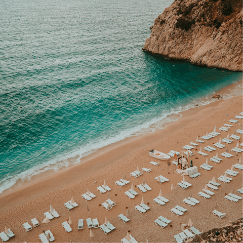 Make the drive to Kaputaş Beach and sprawl out on the sand
