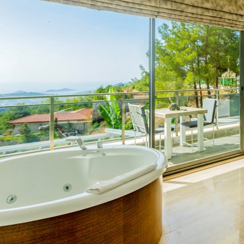 End the evening with a soak in the Jacuzzi bath