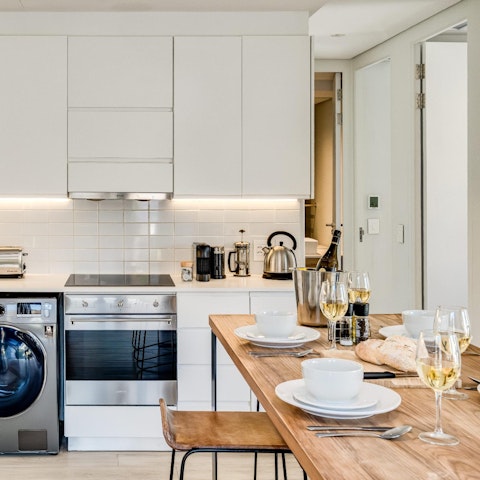 Have a professional chef come and cook some local cuisine in the private kitchen