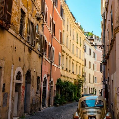 Discover the bohemian spirit of Trastevere