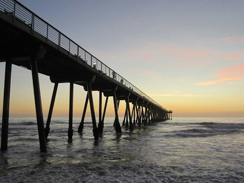 Enjoy Hermosa Beach's legendary volleyball culture and buzzing California boardwalk