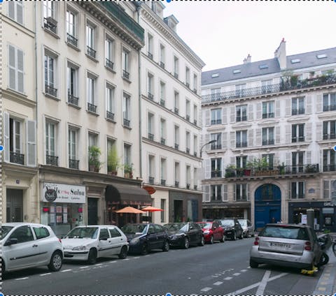 Charming neighbourhood in the heart of Paris