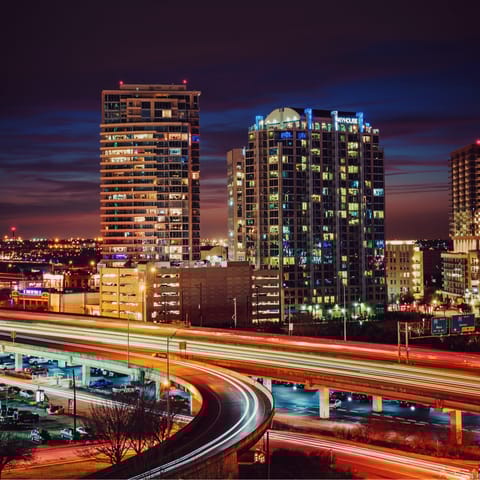 Visit vibrant Dallas, just 30 minutes away by car