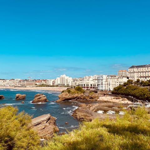 Stay in the heart of the beautiful city of Biarritz