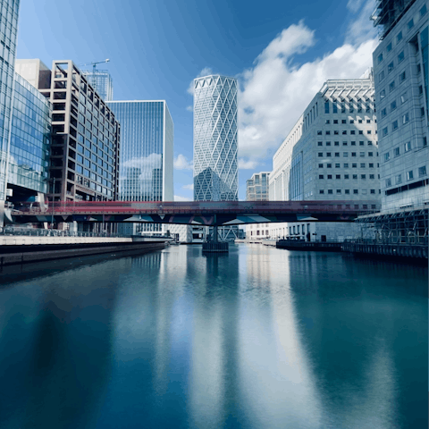 Marvel at the skyscrapers as you stroll through Canary Wharf