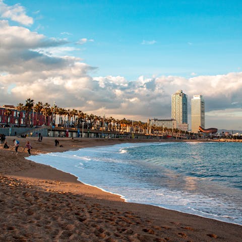 Sink your toes into sand – Forum Beach is just ten minutes away